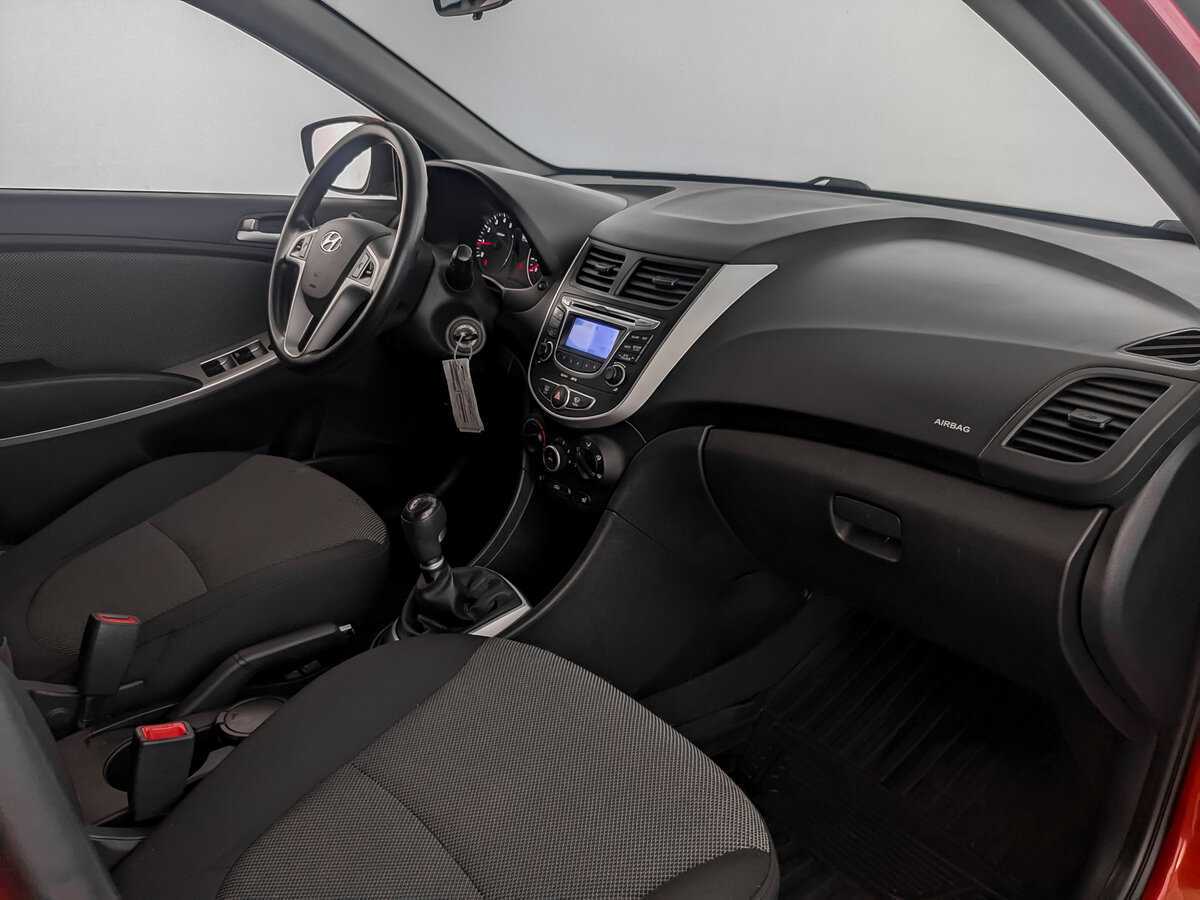 Хендай Солярис б/у, 2012, Механическая. Фото: #8