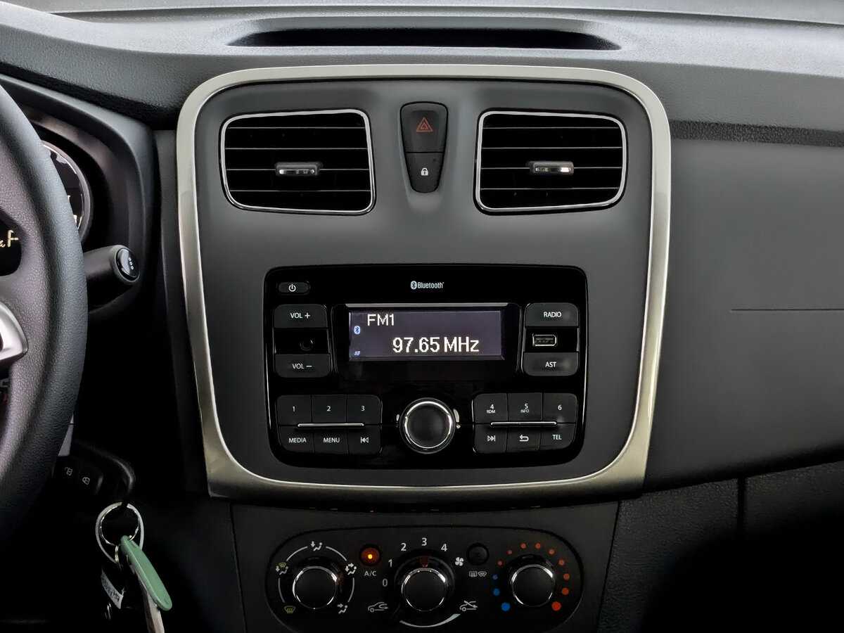 Рено Логан б/у, 2021, Автоматическая. Фото: #12