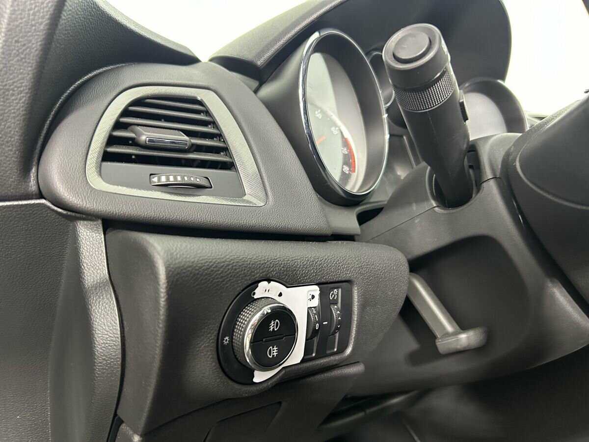 Опель Астра б/у, 2012, Автоматическая. Фото: #8