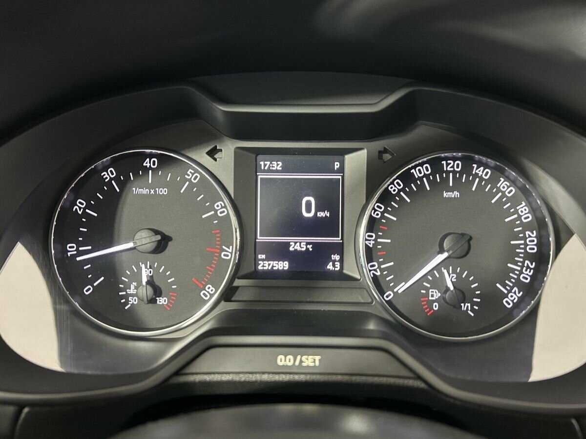 Шкода Октавия б/у, 2014, Роботизированная. Фото: #10