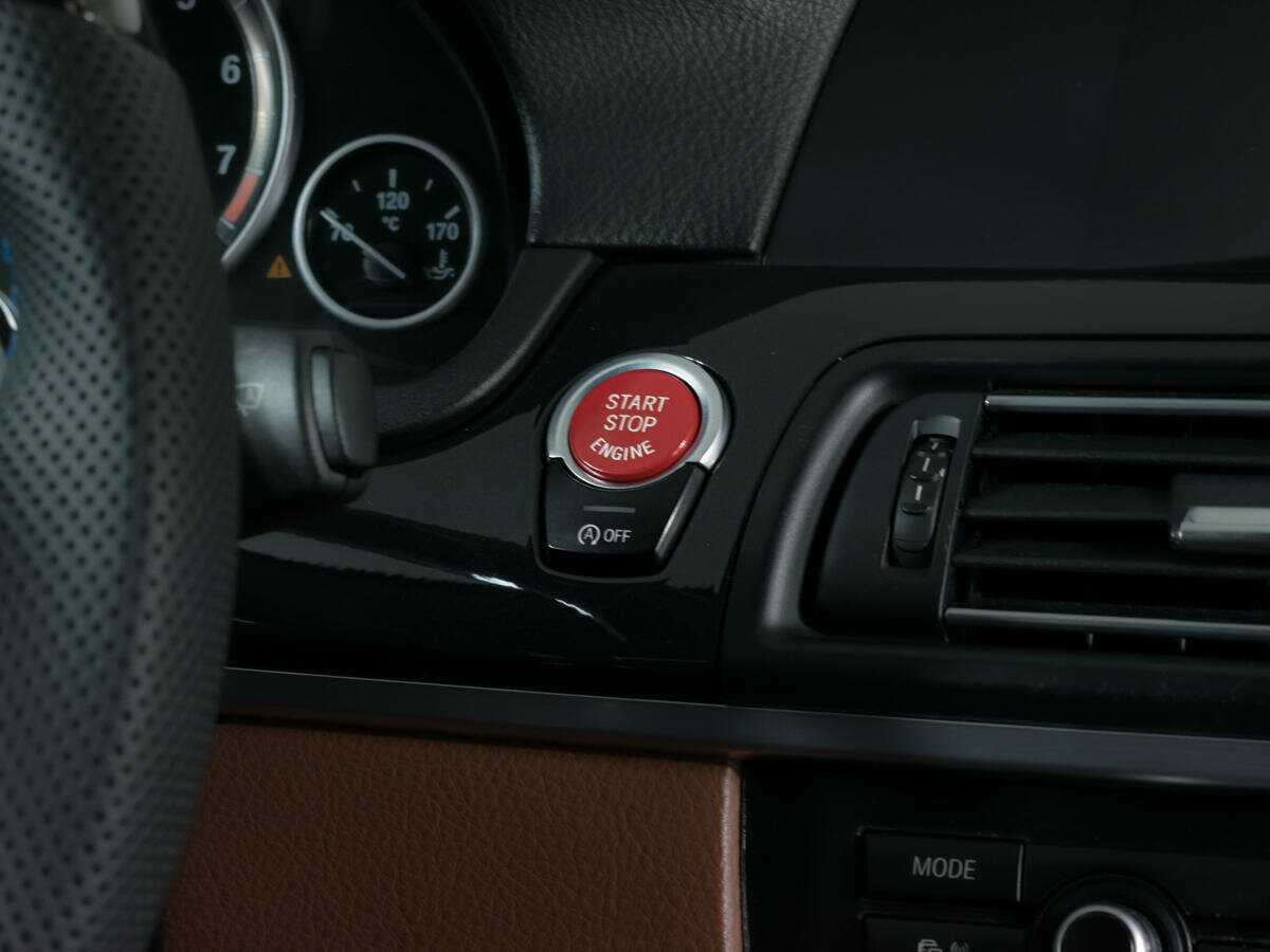 БМВ 5 серии б/у, 2013, Автоматическая. Фото: #12