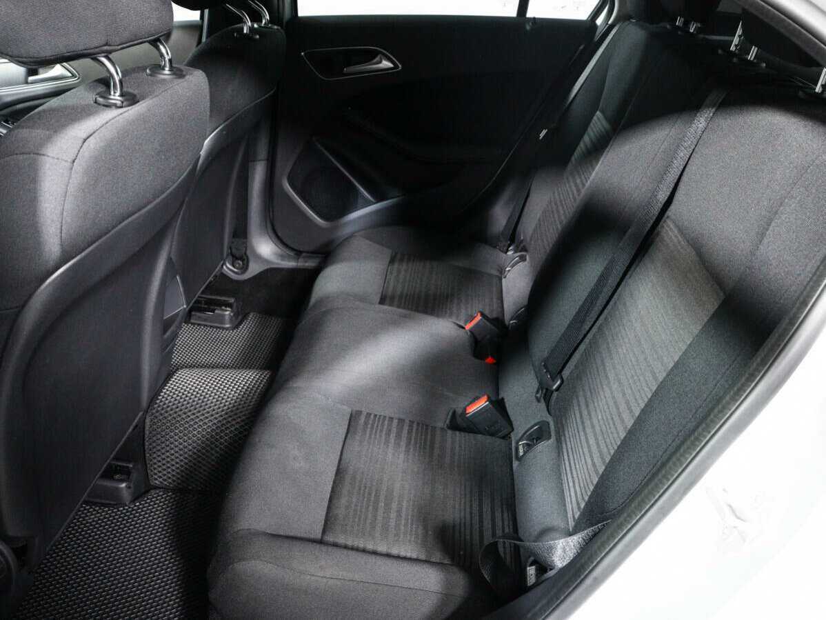 Мерседес-Бенц А-Класс б/у, 2015, Роботизированная. Фото: #9