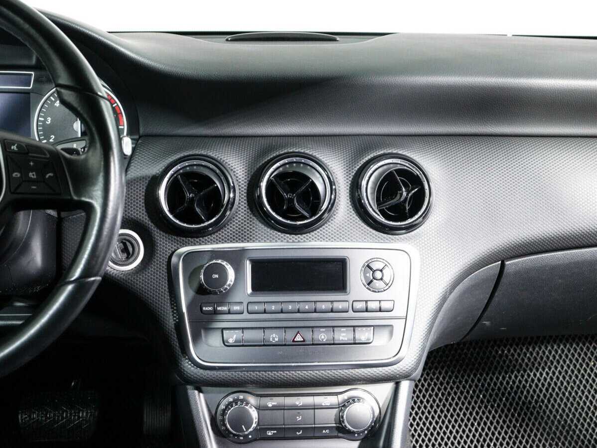 Мерседес-Бенц А-Класс б/у, 2015, Роботизированная. Фото: #12