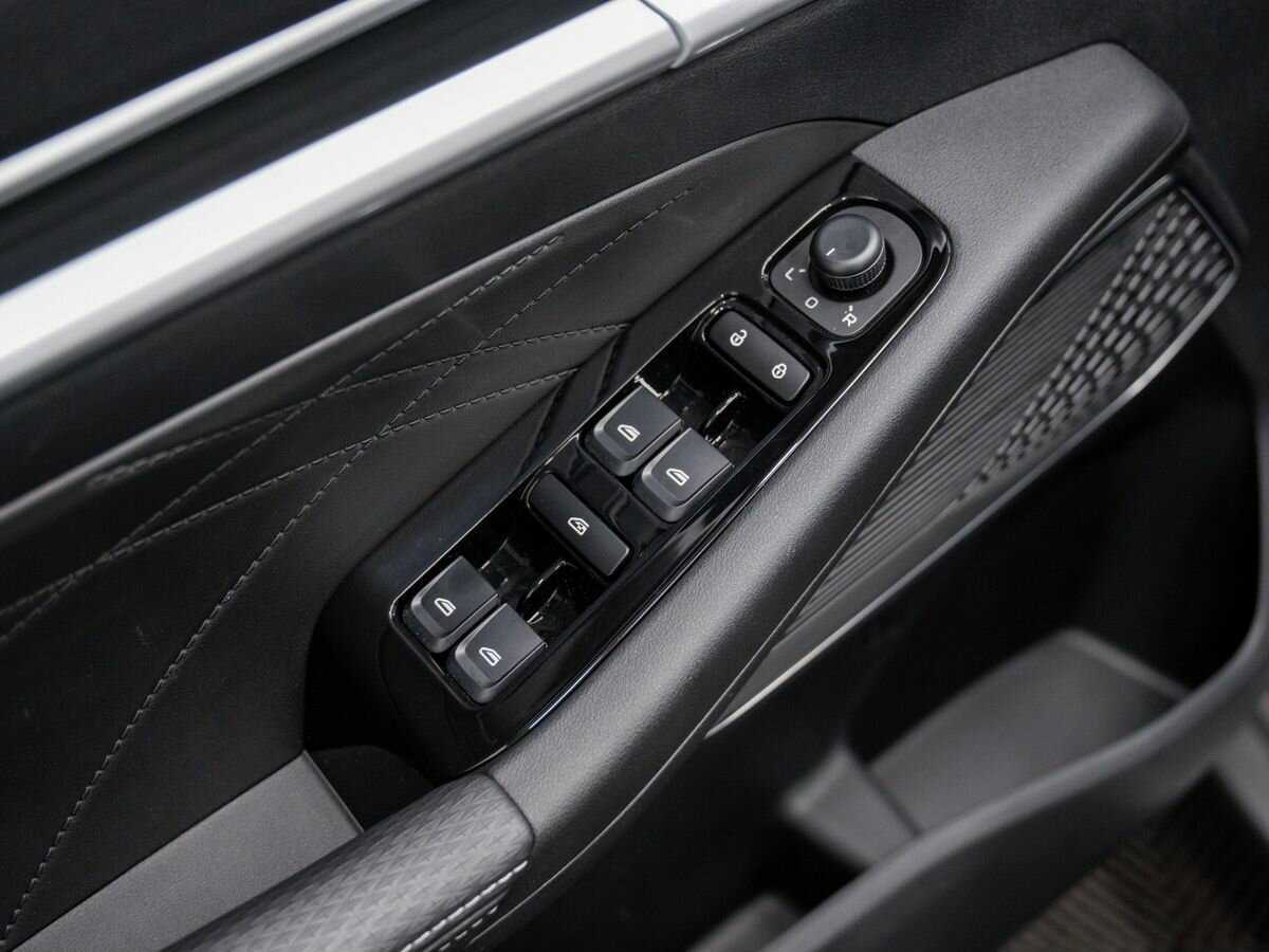 Джили Эмгранд б/у, 2023, Автоматическая. Фото: #14