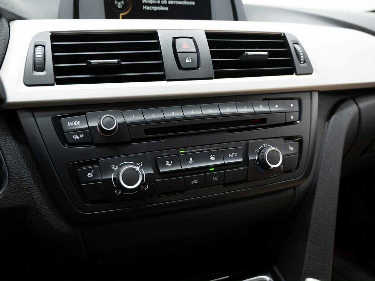 БМВ 3 серии б/у, 2014, Автоматическая. Фото: #18