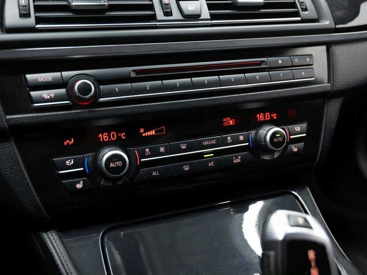 БМВ 5 серии б/у, 2012, Автоматическая. Фото: #17