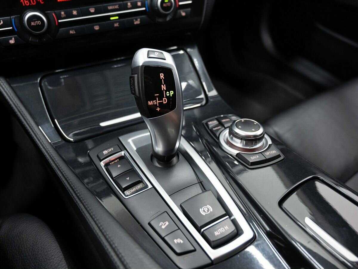 БМВ 5 серии б/у, 2012, Автоматическая. Фото: #18