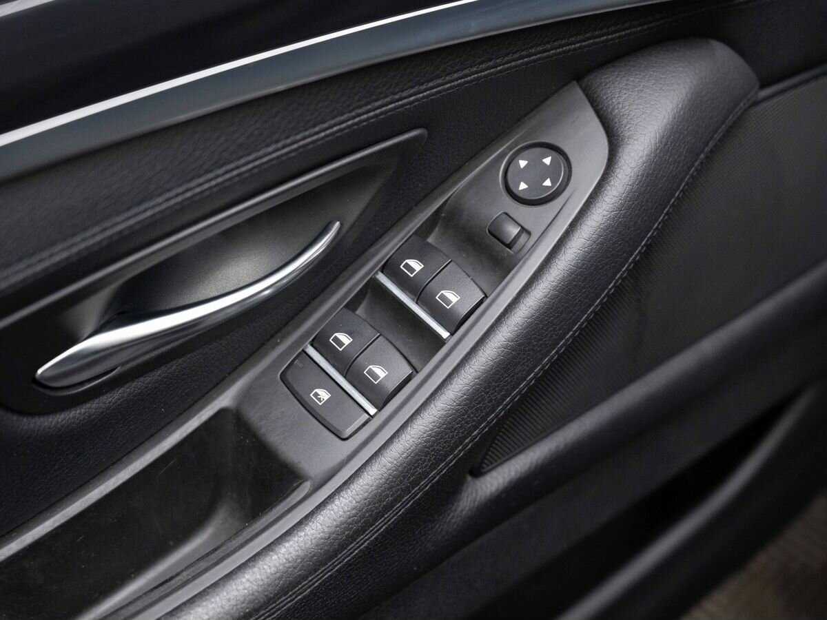 БМВ 5 серии б/у, 2012, Автоматическая. Фото: #21