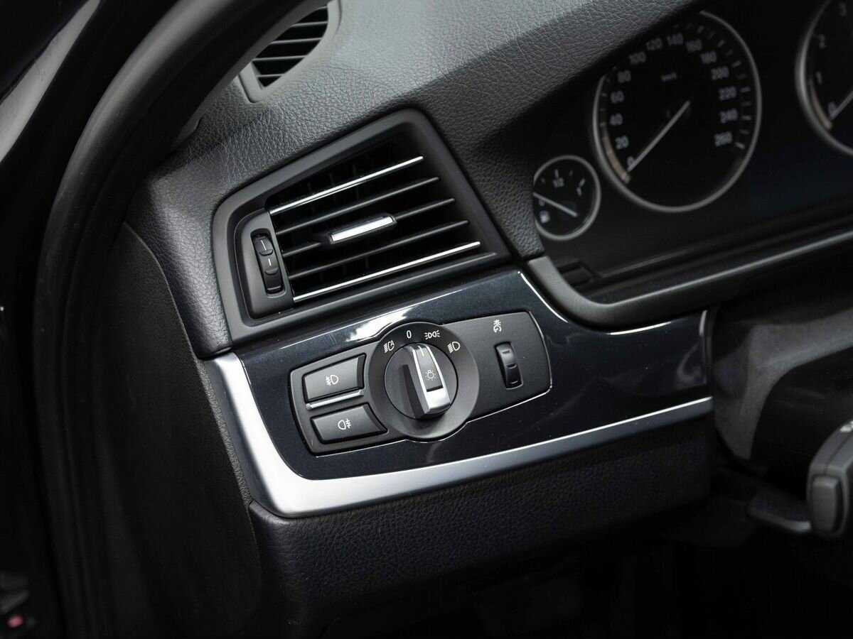 БМВ 5 серии б/у, 2012, Автоматическая. Фото: #22