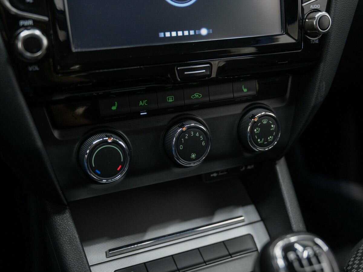 Шкода Октавия б/у, 2013, Механическая. Фото: #17