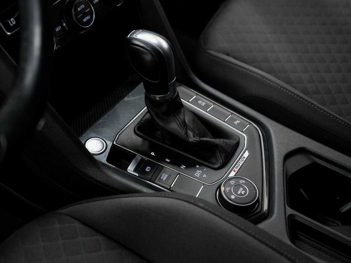 Фольксваген Тигуан б/у, 2018, Роботизированная. Фото: #19