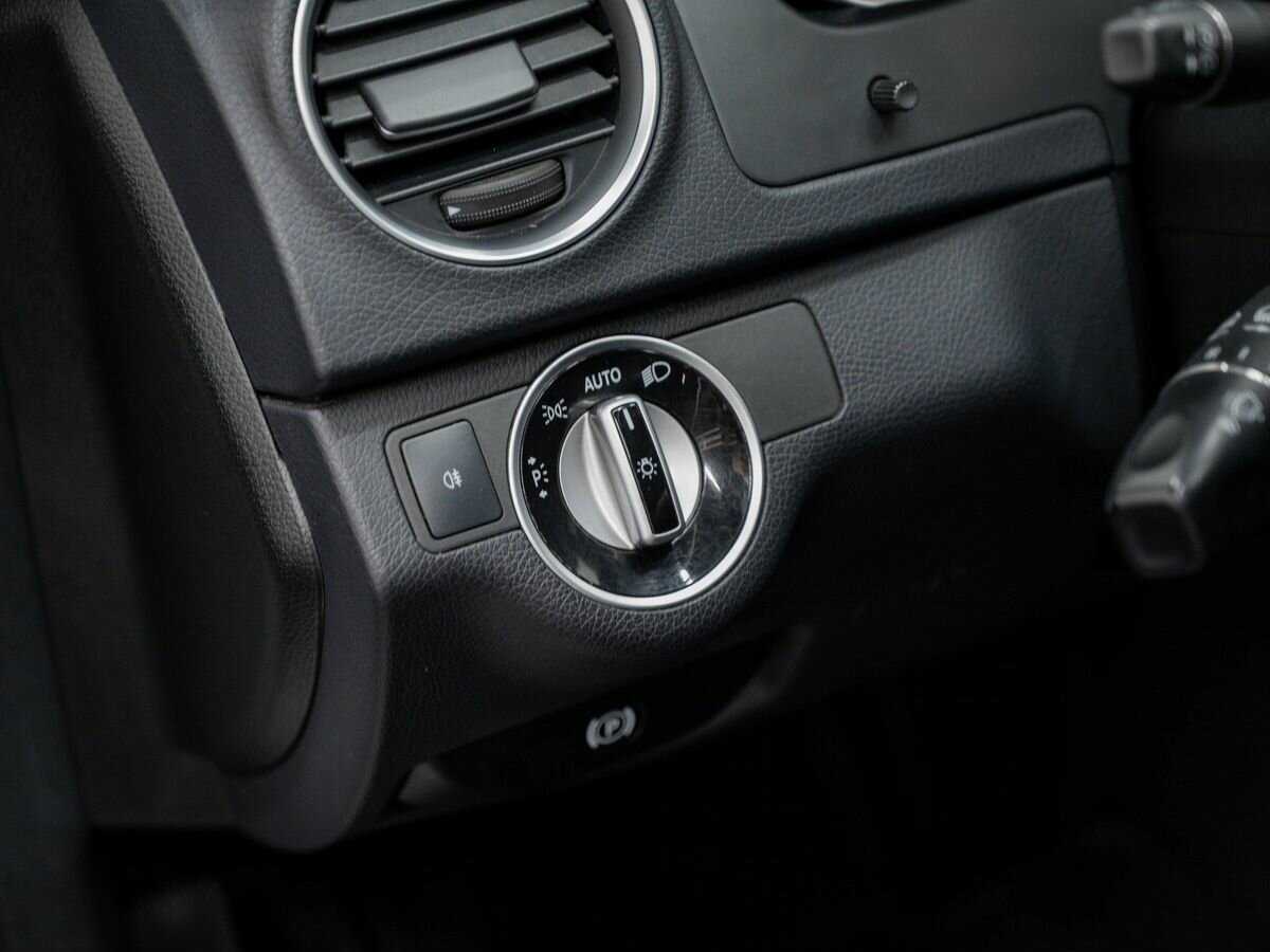 Мерседес-Бенц Ц-Класс б/у, 2012, Автоматическая. Фото: #16