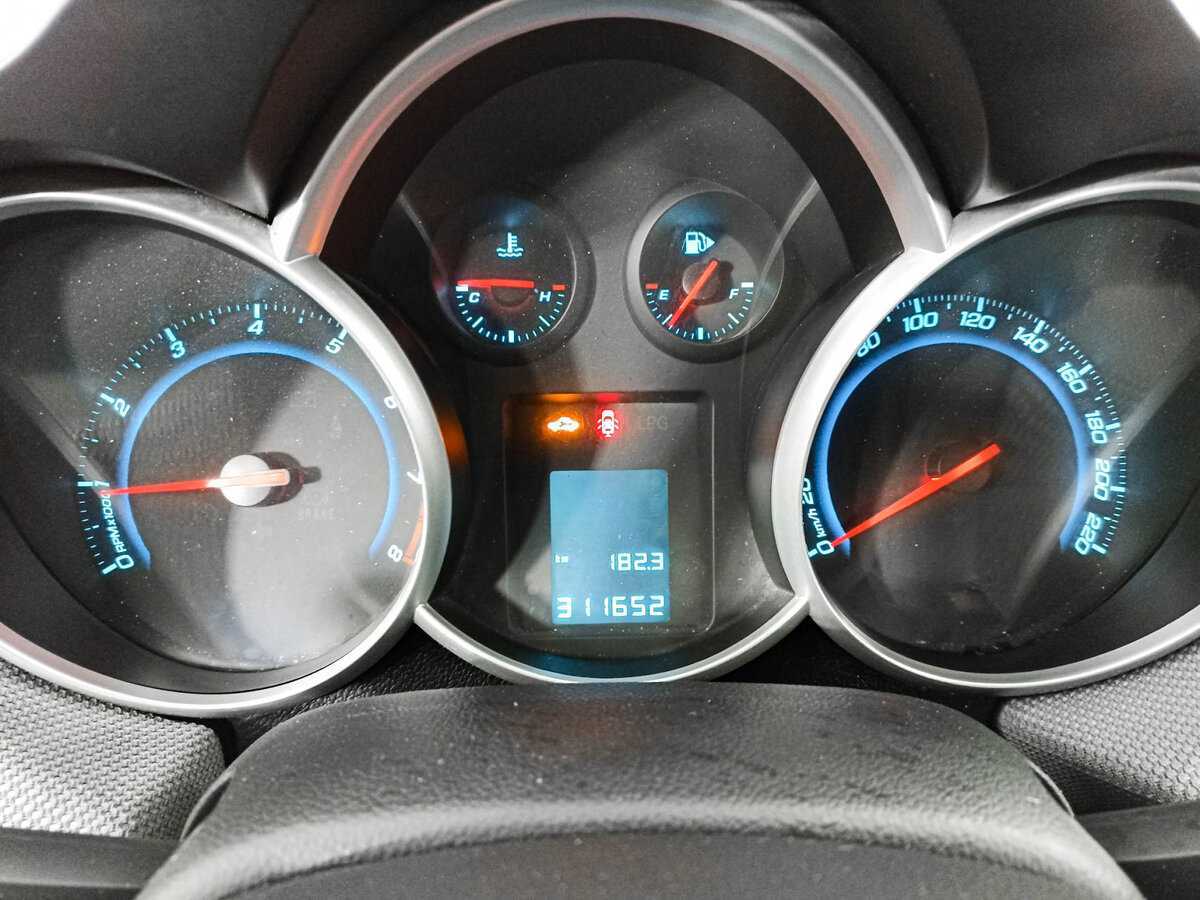 Шевроле Круз б/у, 2012, Механическая. Фото: #10