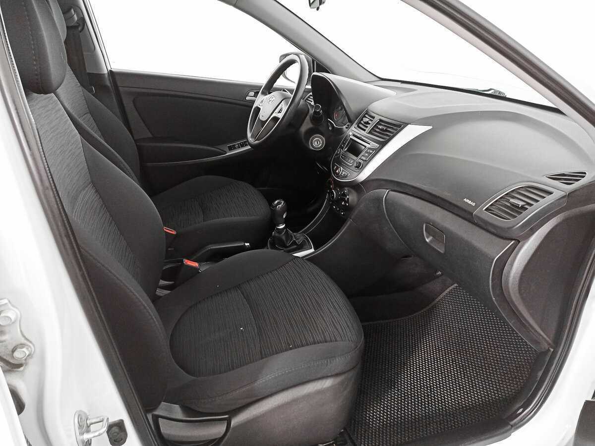 Хендай Солярис б/у, 2015, Механическая. Фото: #8