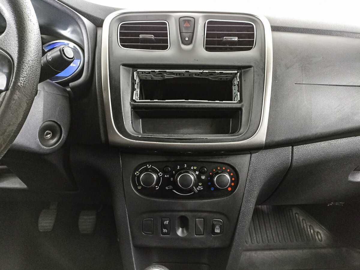 Рено Сандеро б/у, 2017, Механическая. Фото: #12