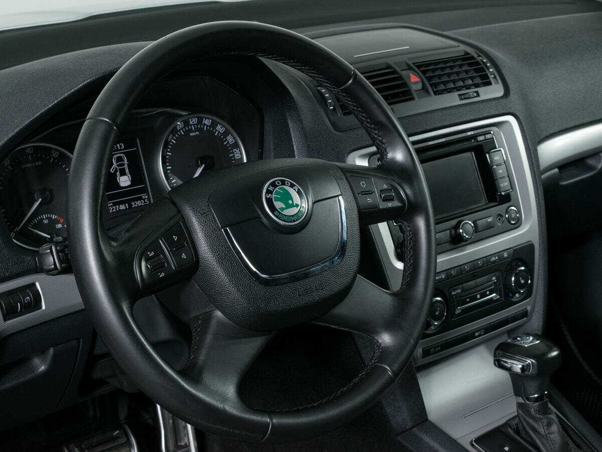 Шкода Октавия б/у, 2013, Автоматическая. Фото: #13