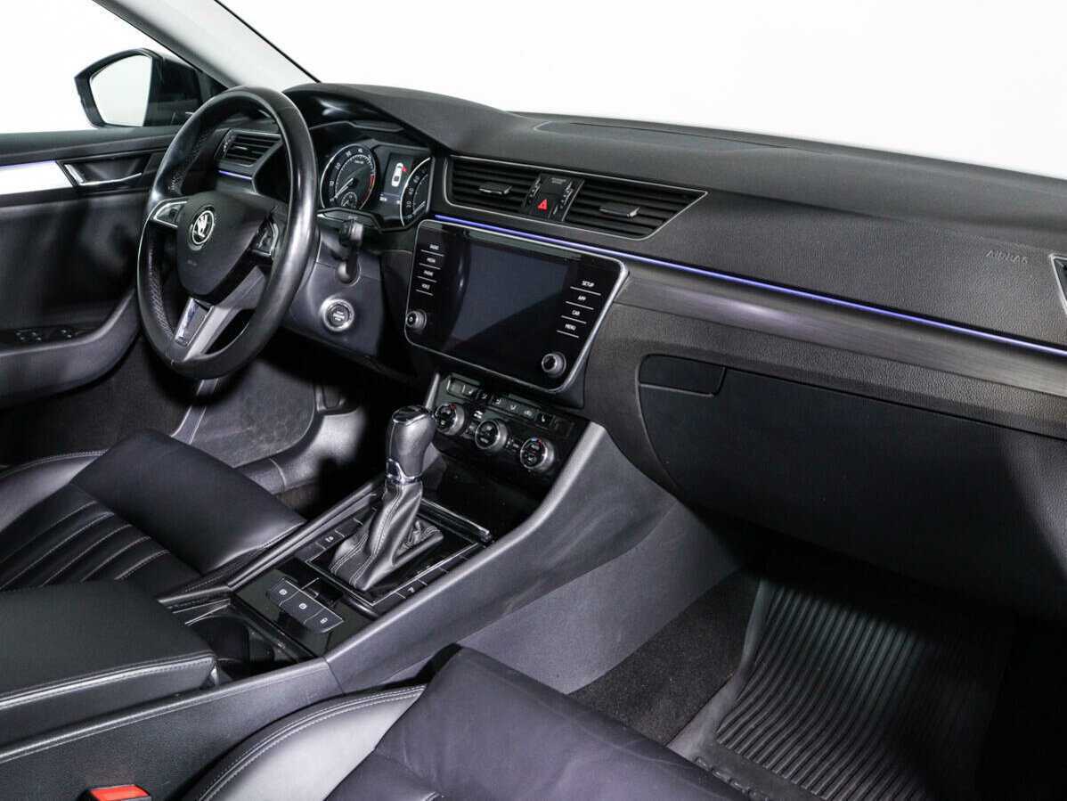 Шкода Суперб б/у, 2019, Роботизированная. Фото: #8