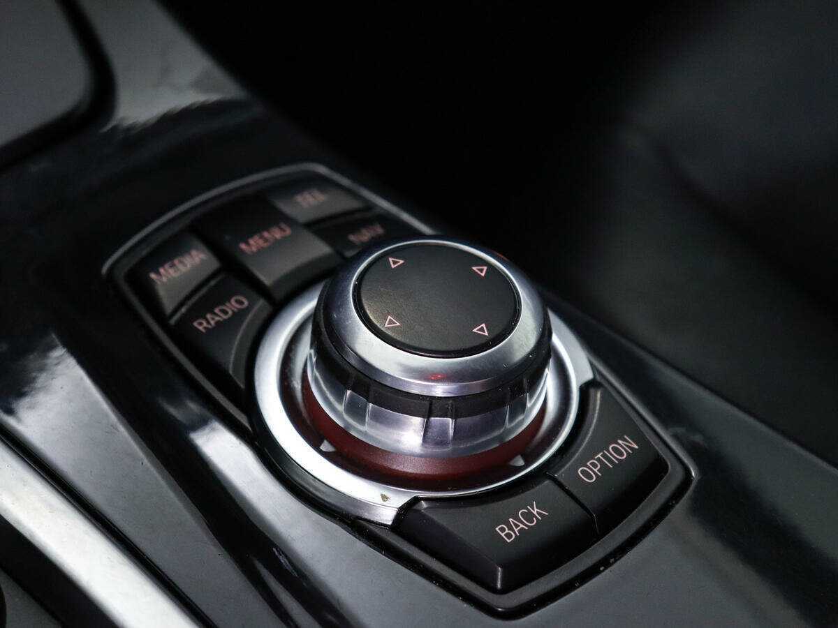 БМВ 5 серии б/у, 2014, Автоматическая. Фото: #13