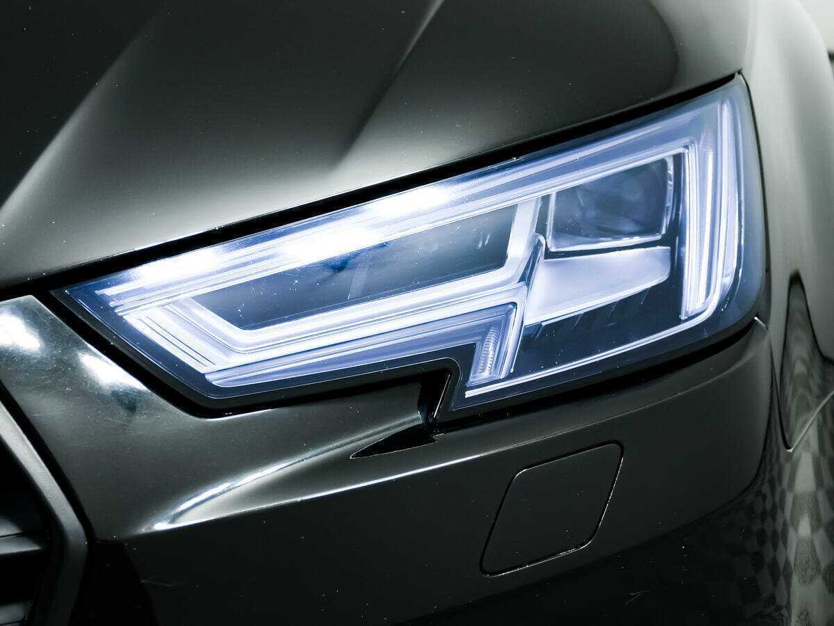 Ауди А4 б/у, 2017, Роботизированная. Фото: #13