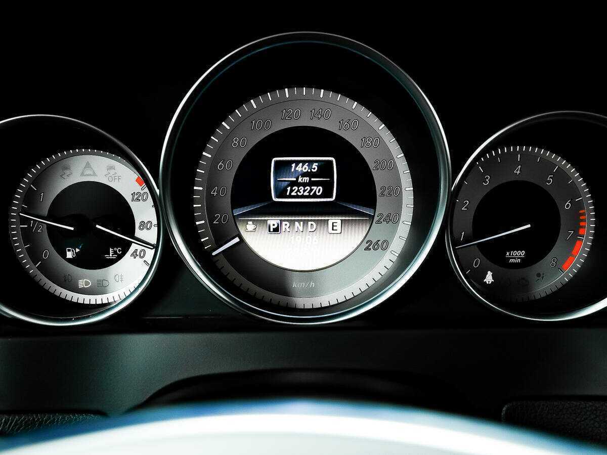 Мерседес-Бенц Ц-Класс б/у, 2012, Автоматическая. Фото: #9