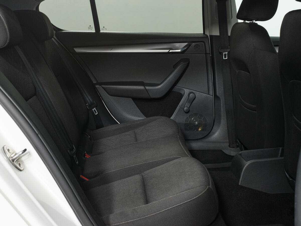 Шкода Октавия б/у, 2014, Механическая. Фото: #8