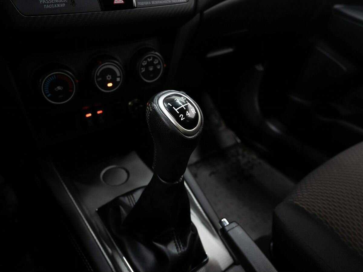 Митсубиши АС-Икс б/у, 2018, Механическая. Фото: #20