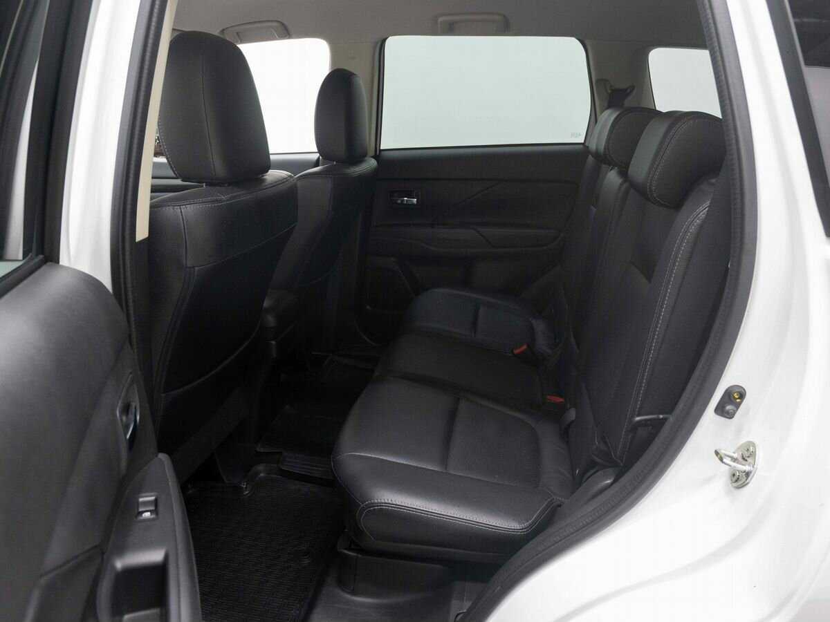 Митсубиши Оутлэндер б/у, 2016, Вариатор. Фото: #10