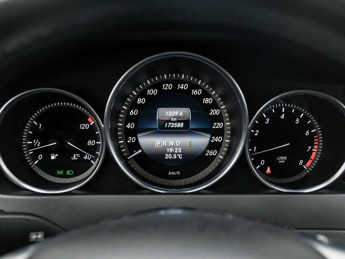 Мерседес-Бенц Ц-Класс б/у, 2013, Автоматическая. Фото: #20