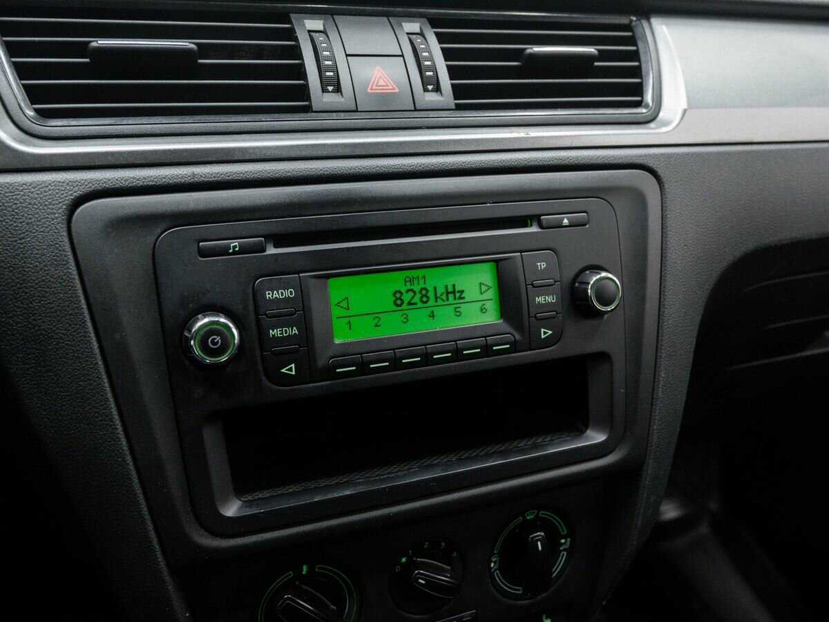 Шкода Рапид б/у, 2014, Механическая. Фото: #16