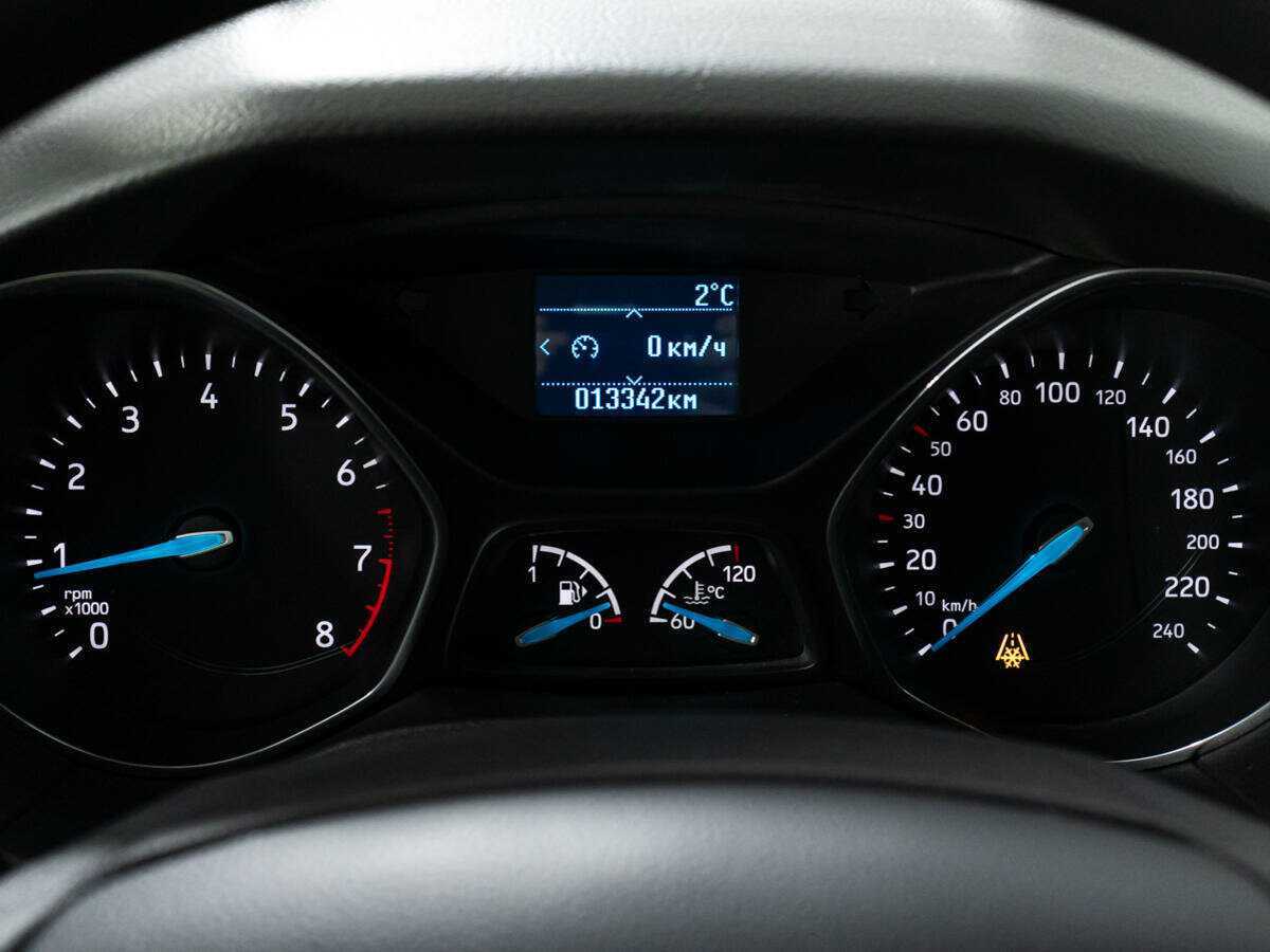 Форд Фокус б/у, 2017, Механическая. Фото: #11