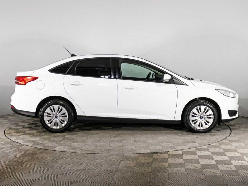 Форд Фокус б/у, 2018, Механическая. Фото: #3