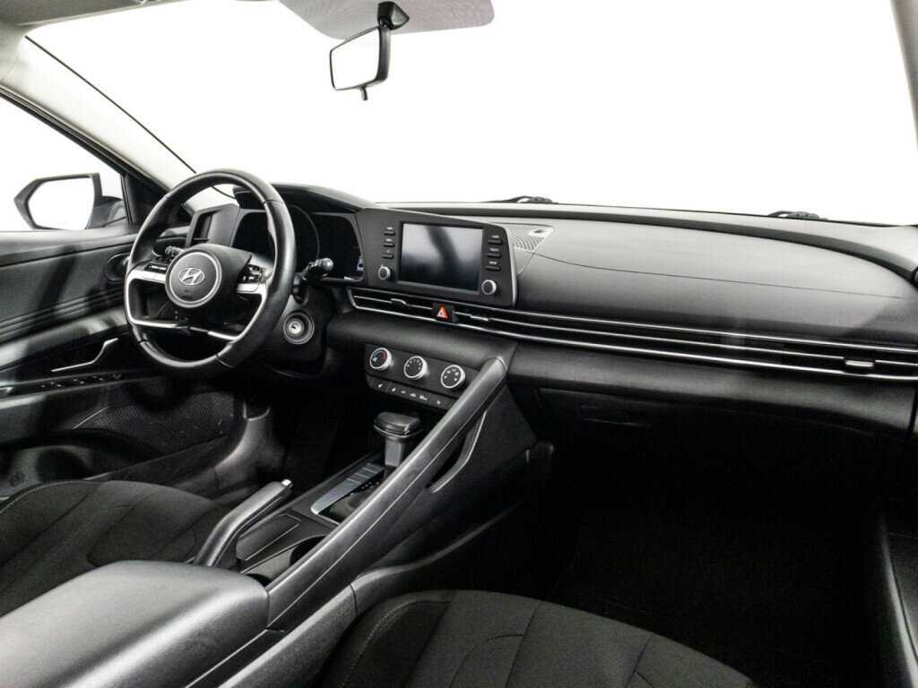 Хендай Елантра б/у, 2021, Автоматическая. Фото: #8