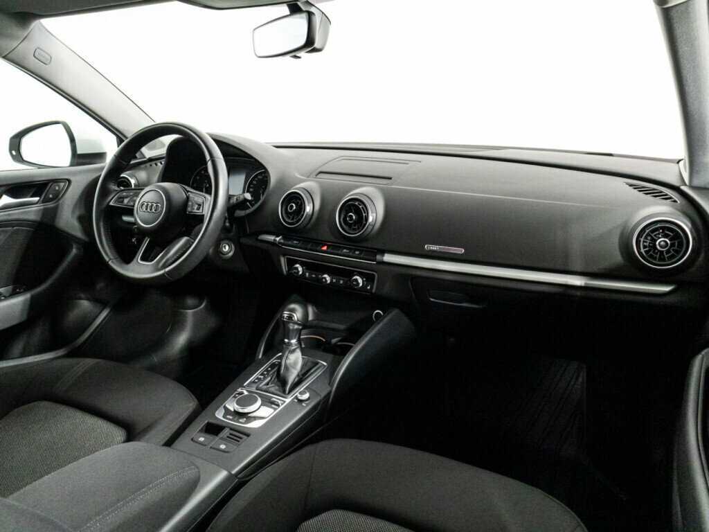 Ауди А3 б/у, 2017, Роботизированная. Фото: #8