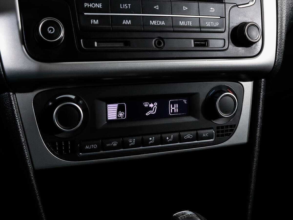 Фольксваген Поло б/у, 2017, Роботизированная. Фото: #11