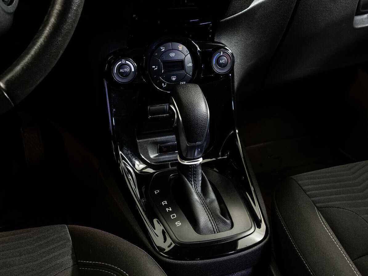 Форд Фиеста б/у, 2017, Роботизированная. Фото: #9