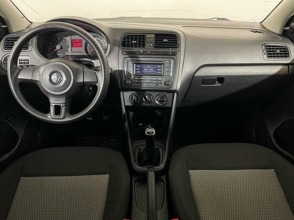 Фольксваген Поло б/у, 2012, Механическая. Фото: #11