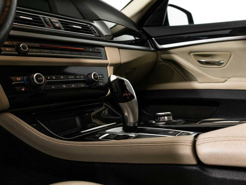 БМВ 5 серии б/у, 2012, Автоматическая. Фото: #16