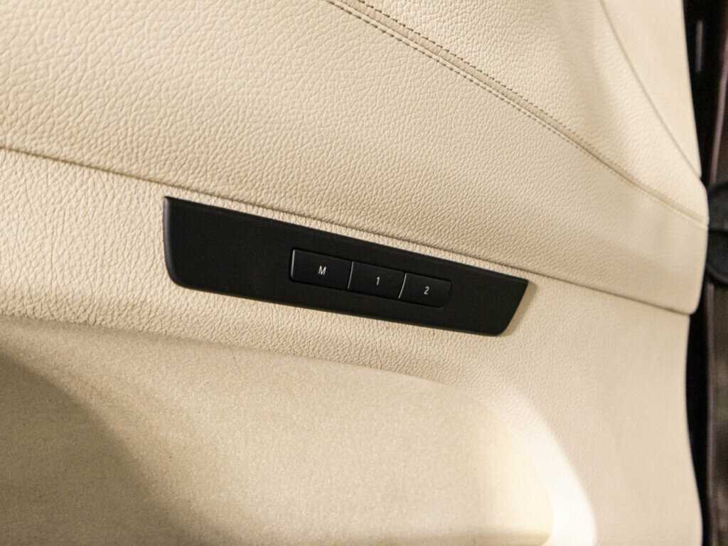 БМВ 5 серии б/у, 2012, Автоматическая. Фото: #22