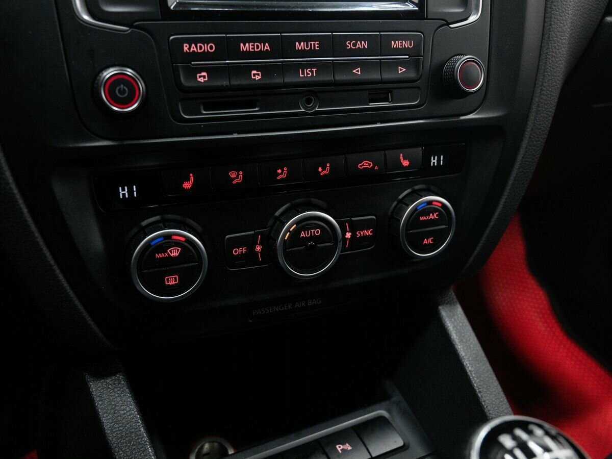 Фольксваген Джетта б/у, 2013, Механическая. Фото: #17