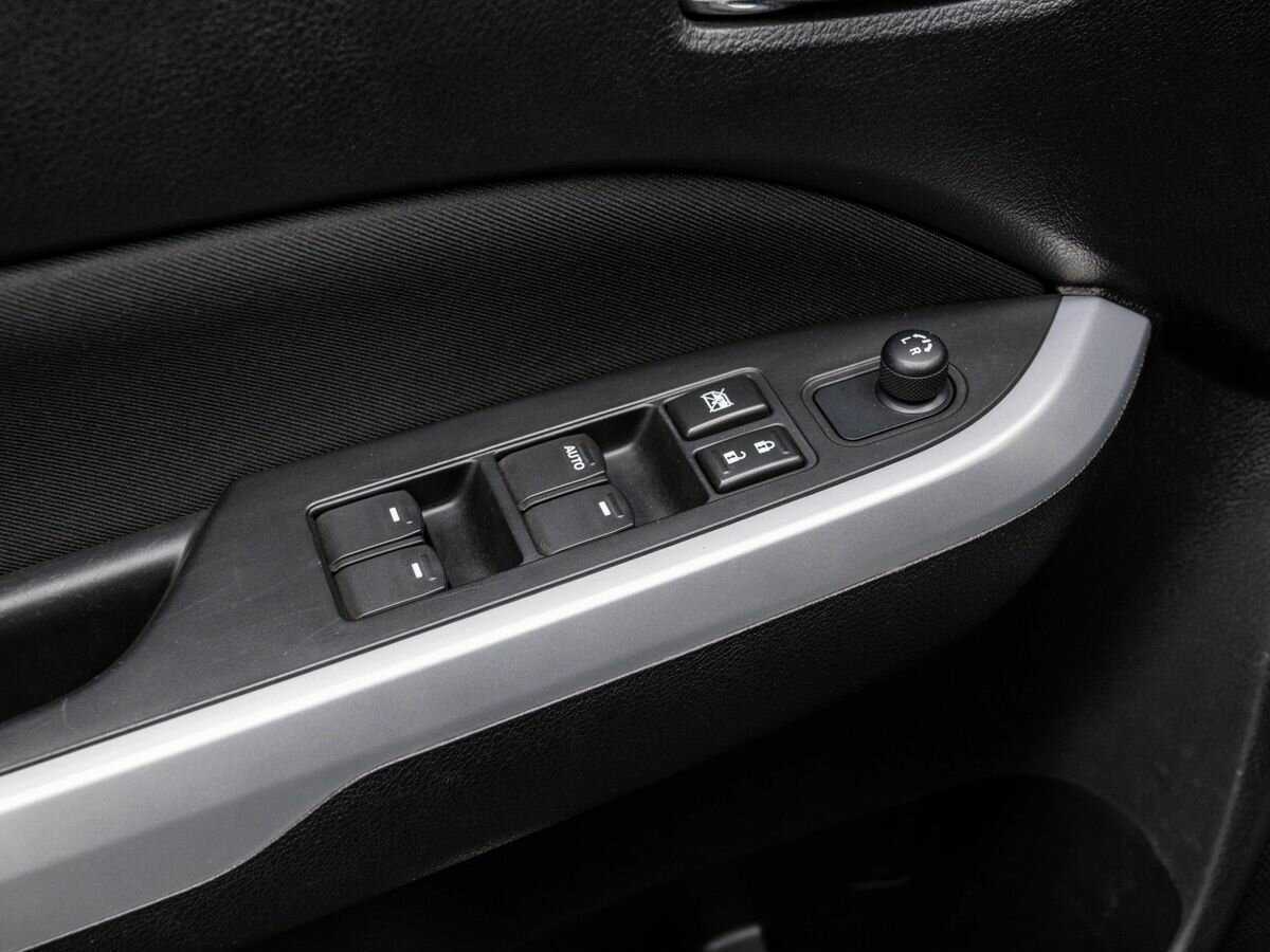 Сузуки Витара б/у, 2015, Механическая. Фото: #15