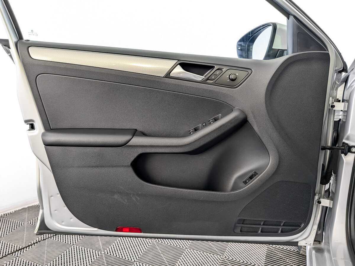 Фольксваген Джетта б/у, 2016, Роботизированная. Фото: #18