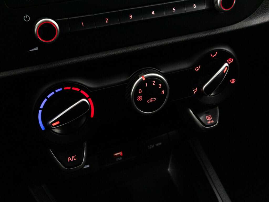 Киа Рио б/у, 2022, Автоматическая. Фото: #20