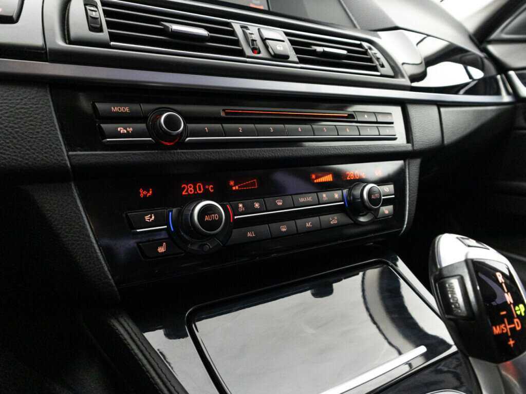 БМВ 5 серии б/у, 2013, Автоматическая. Фото: #16