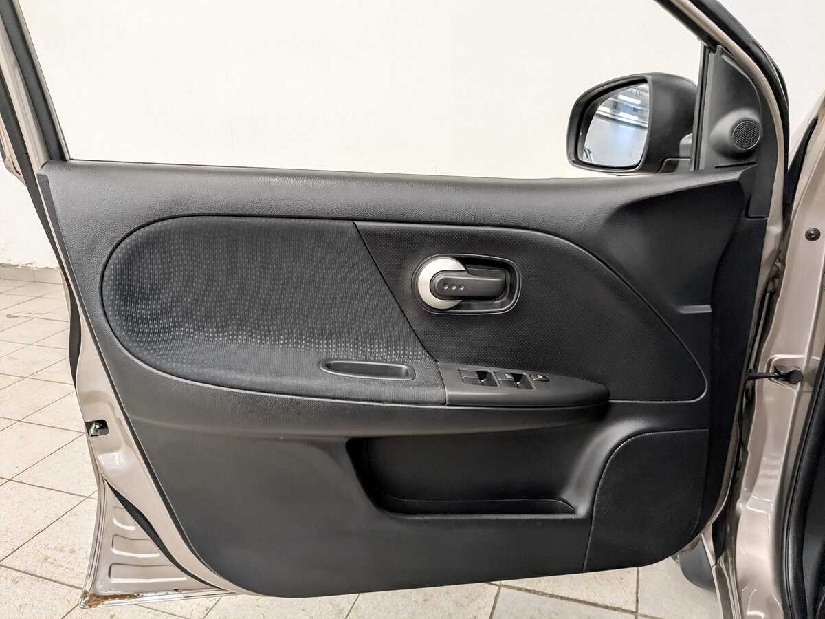 Ниссан Ноут б/у, 2013, Автоматическая. Фото: #18