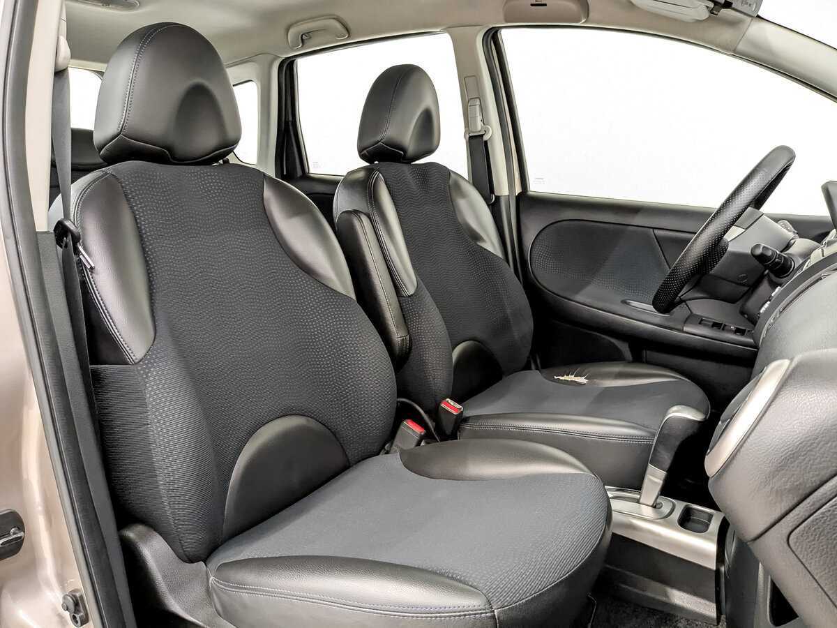 Ниссан Ноут б/у, 2013, Автоматическая. Фото: #22