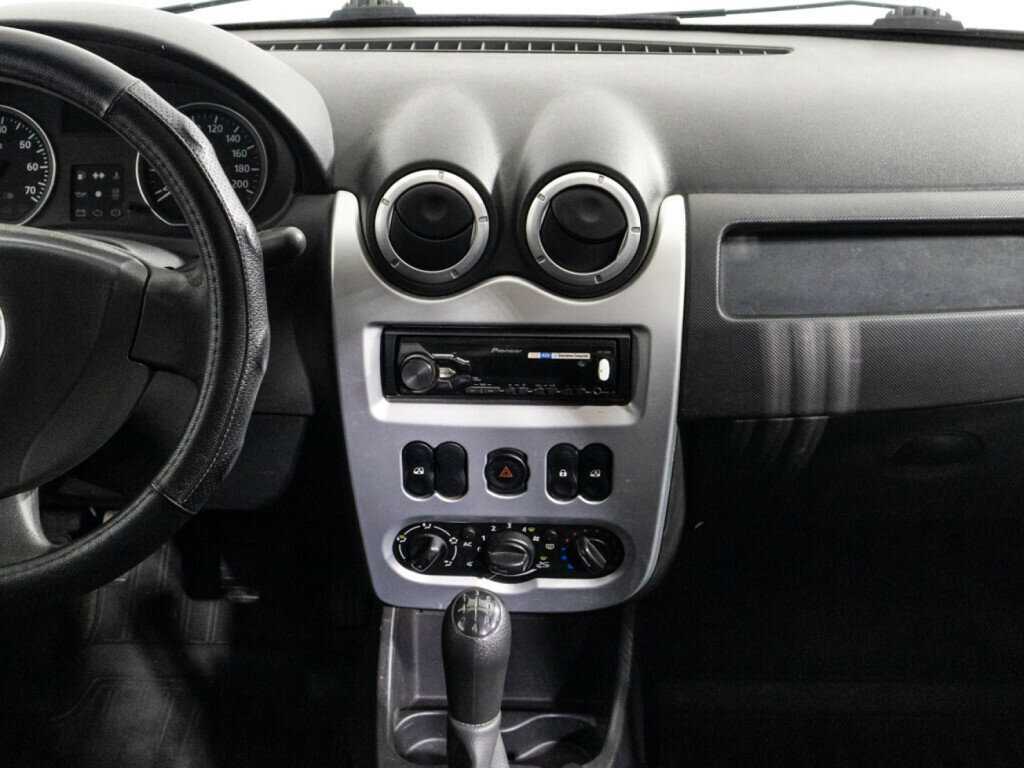 Рено Логан б/у, 2013, Механическая. Фото: #13