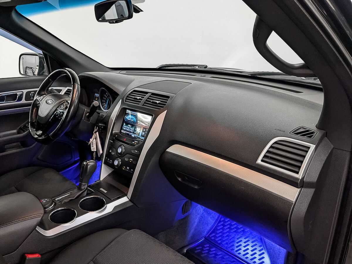 Форд Експлорер б/у, 2014, Автоматическая. Фото: #12