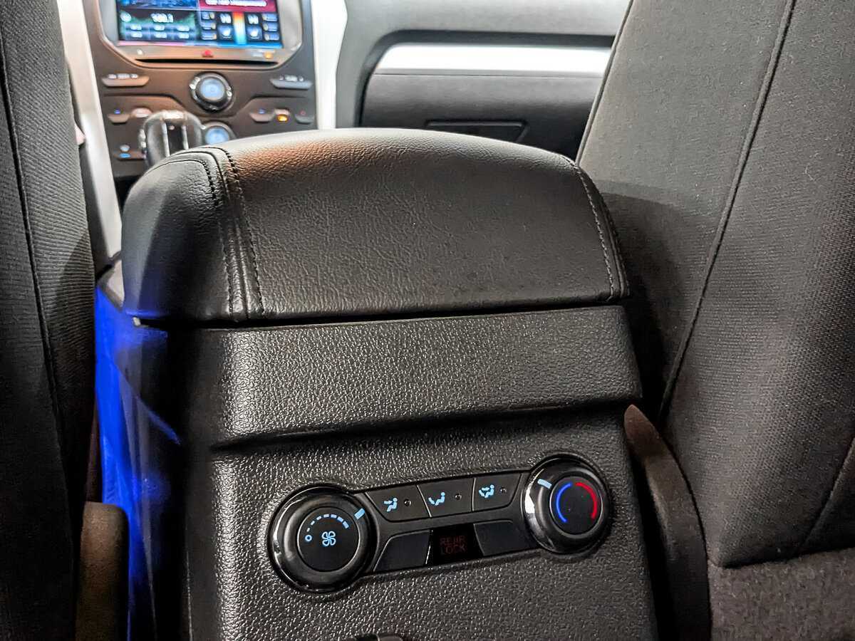 Форд Експлорер б/у, 2014, Автоматическая. Фото: #24