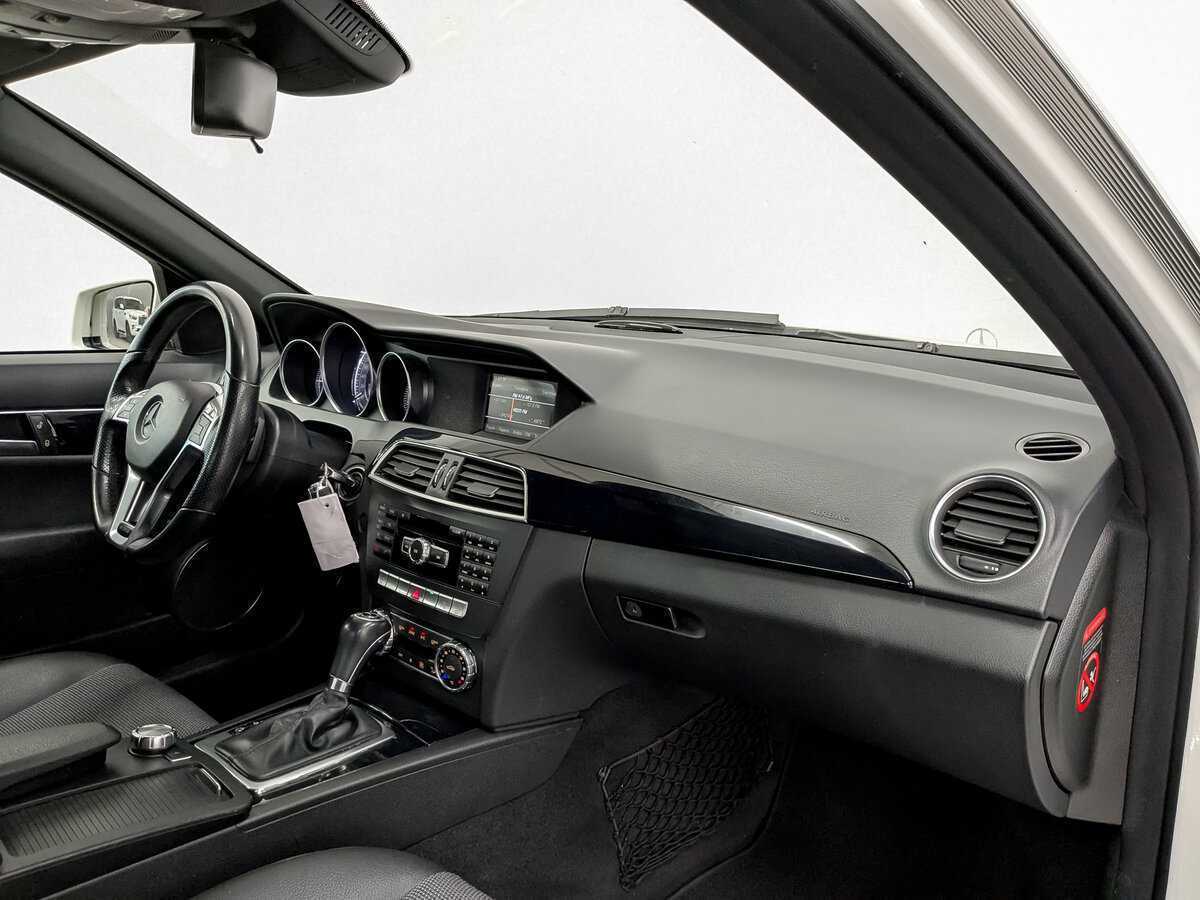 Мерседес-Бенц Ц-Класс б/у, 2012, Автоматическая. Фото: #10