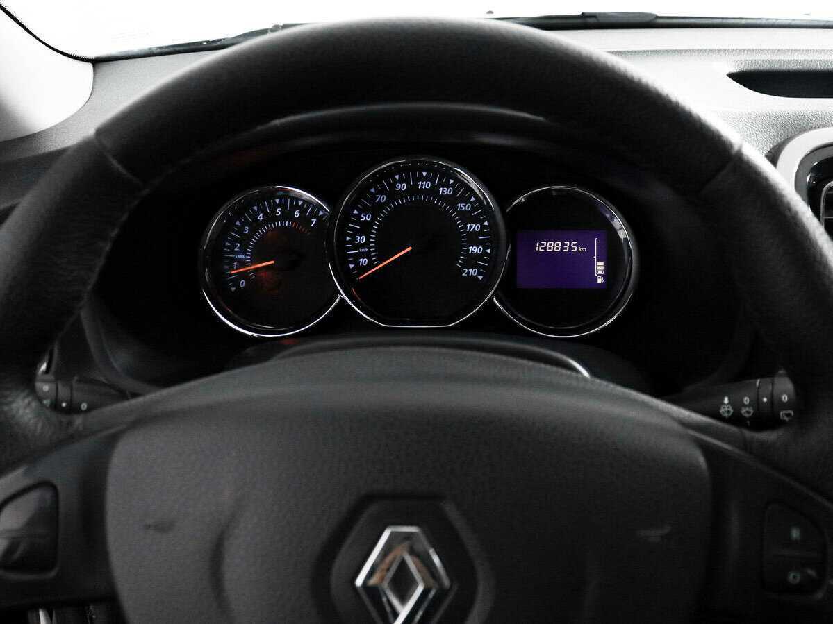 Рено Сандеро б/у, 2017, Механическая. Фото: #12